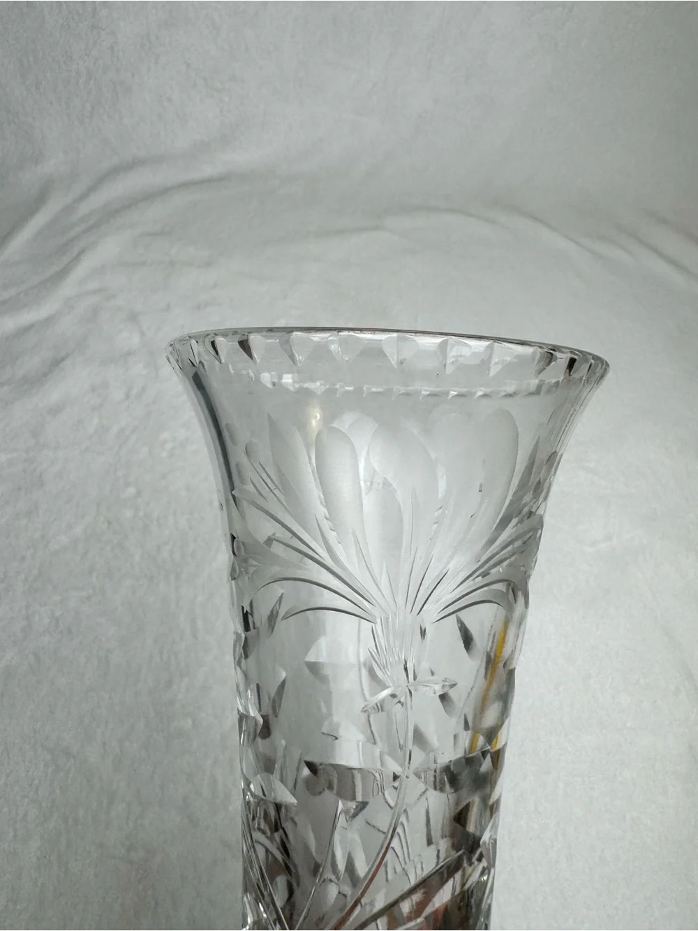 The Royal Brierley Crystal Cut Glass Honeysuckle Trumpet 8